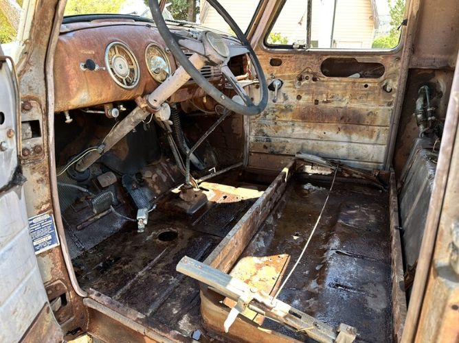 Unknown-1-ton-1953-Gray-6