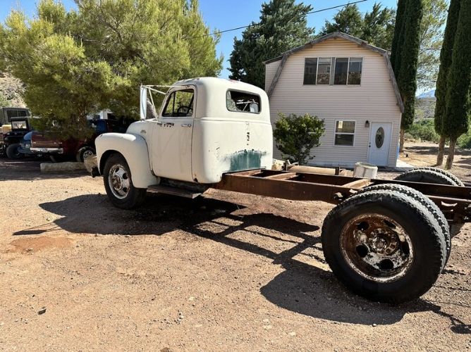 Unknown-1-ton-1953-Gray