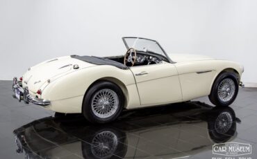 Unknown-100-6-1959-Ivory-White-Black-Leather-19