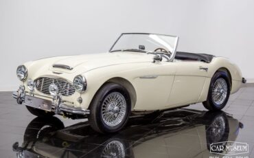 Unknown-100-6-1959-Ivory-White-Black-Leather-4