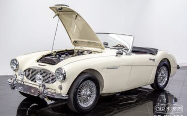 Unknown-100-6-1959-Ivory-White-Black-Leather-45