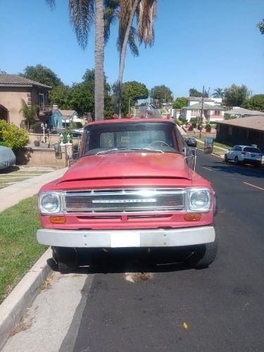 Unknown-1300c-1968-Red-2