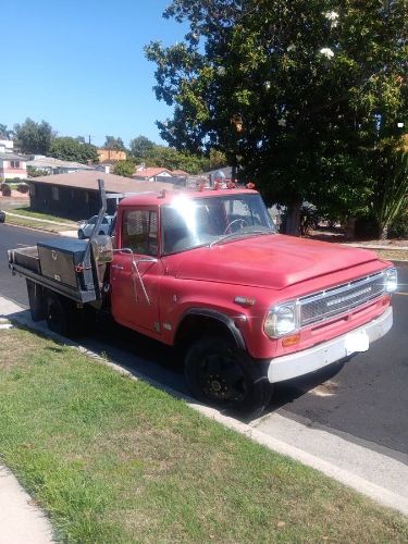 Unknown-1300c-1968-Red-3