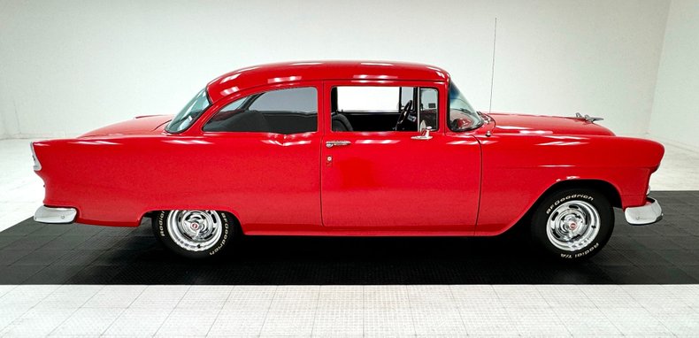 Unknown-150-1955-Brilliant-Red-Gray-4