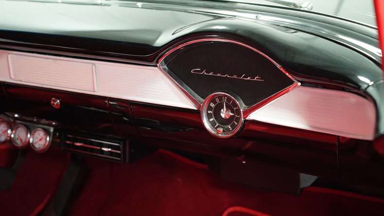 Unknown-150-1956-Black-Red-38