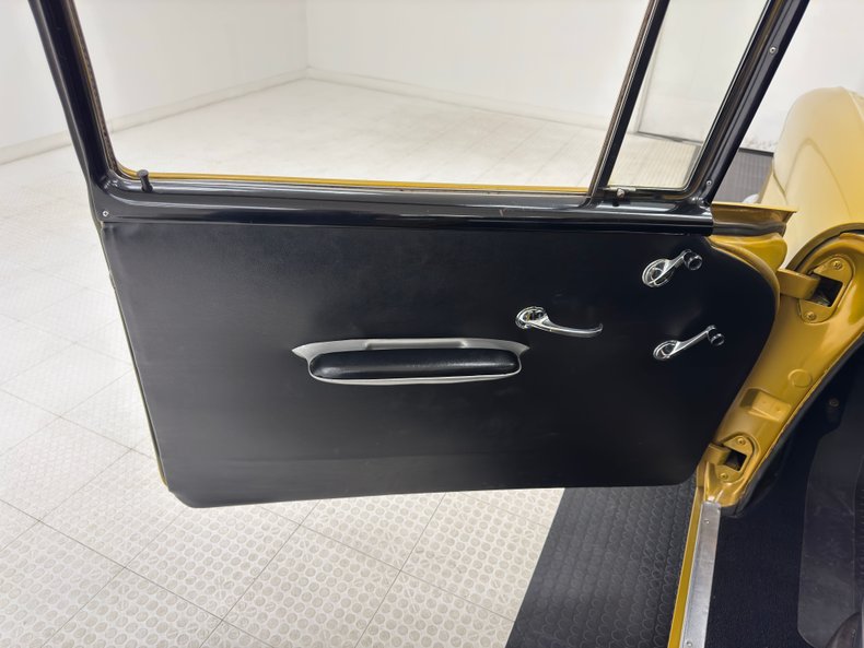 Unknown-150-1957-Mustard-Gold-Black-18