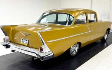 Unknown-150-1957-Mustard-Gold-Black-22