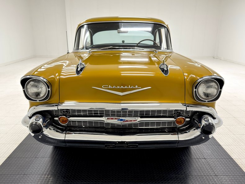 Unknown-150-1957-Mustard-Gold-Black-24