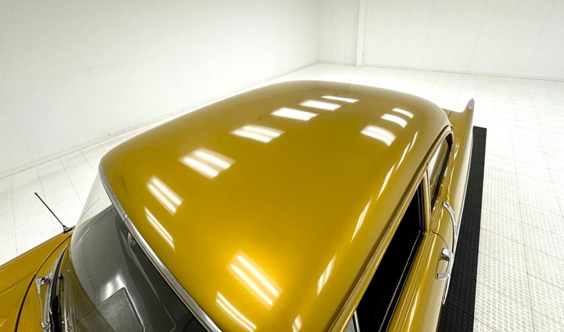 Unknown-150-1957-Mustard-Gold-Black-3