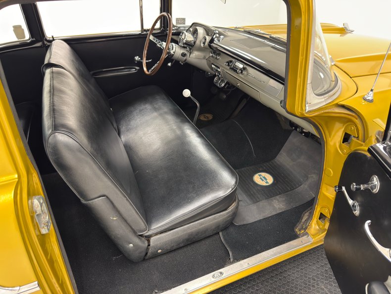 Unknown-150-1957-Mustard-Gold-Black-44