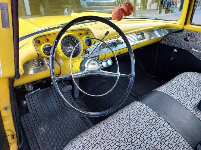 Unknown-150-1957-YellowWhite-BlackWhite-1
