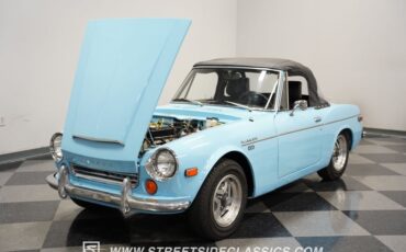 Unknown-1600-1970-Sora-Blue-Black-16