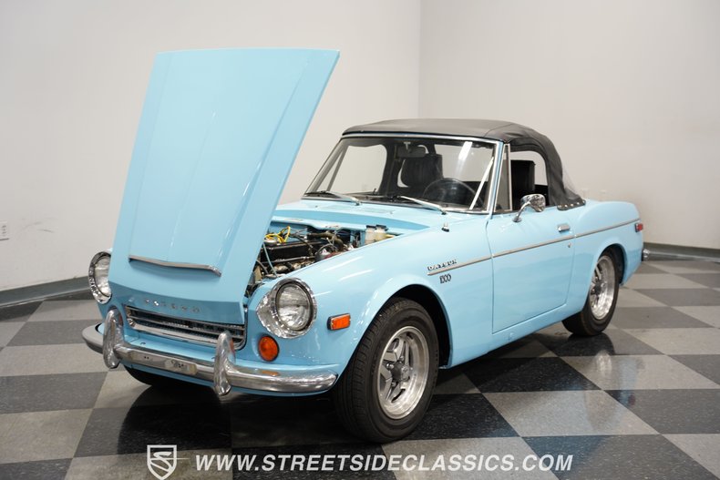 Unknown-1600-1970-Sora-Blue-Black-16