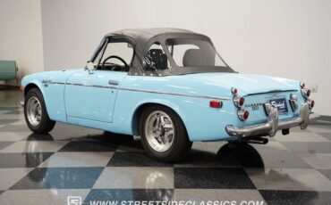 Unknown-1600-1970-Sora-Blue-Black-26