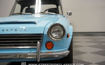 Unknown-1600-1970-Sora-Blue-Black-33