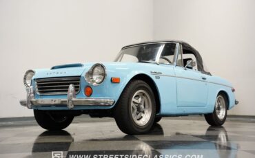 Unknown-1600-1970-Sora-Blue-Black-34