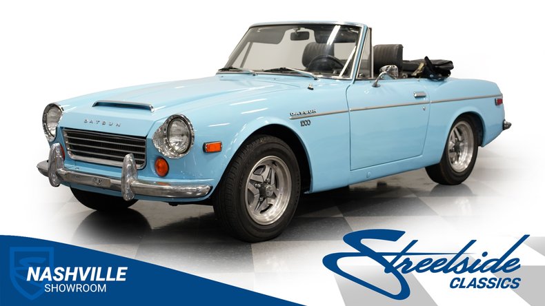 Unknown-1600-1970-Sora-Blue-Black-44