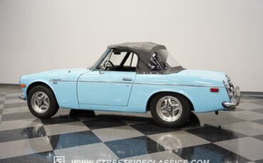 Unknown-1600-1970-Sora-Blue-Black-6