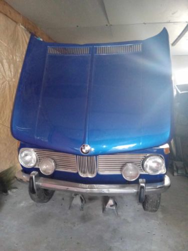 Unknown-1600-2-1968-Blue-White-4