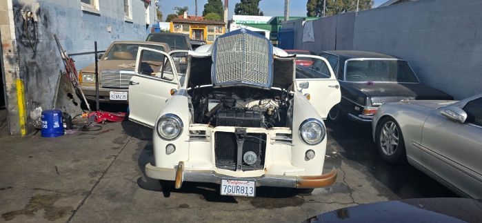 Unknown-190d-1959-White-3
