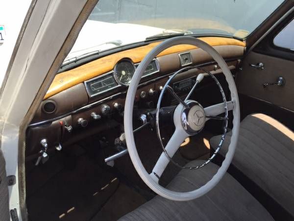 Unknown-190d-1959-White-4