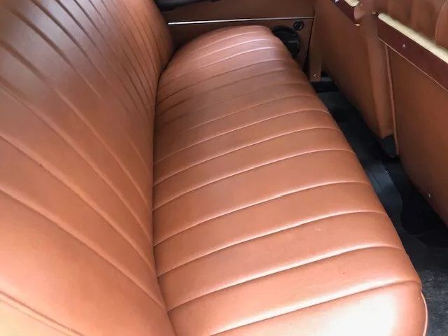Unknown-190d-1961-Black-Tan-7