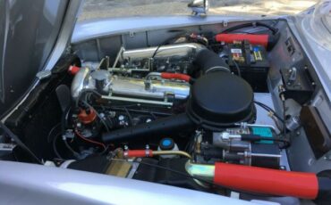 Unknown-190sl-1961-Silver-Red-6