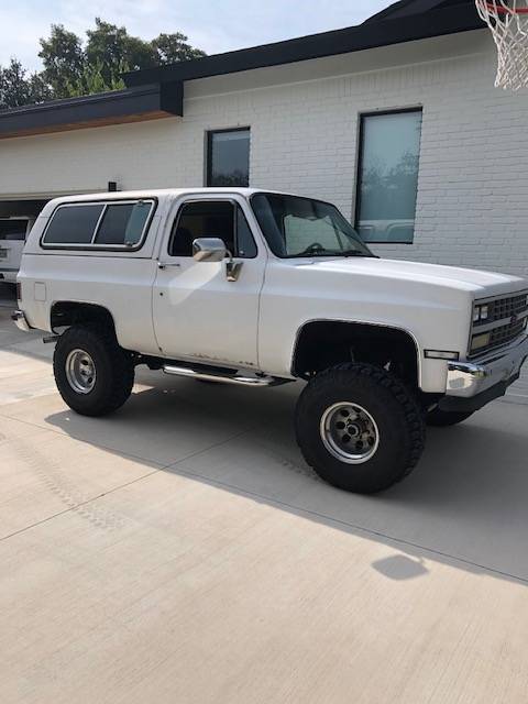 Unknown-1gnev18k8lf146416-1990-white-10