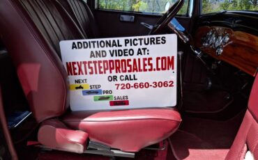 Unknown-2-door-sedan-1932-Black-Maroon-2