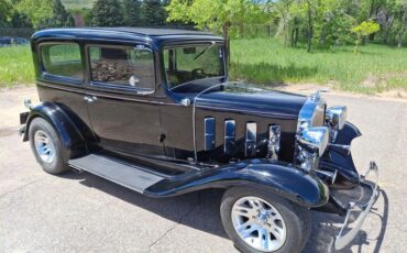 Unknown-2-door-sedan-1932-Black-Maroon-36