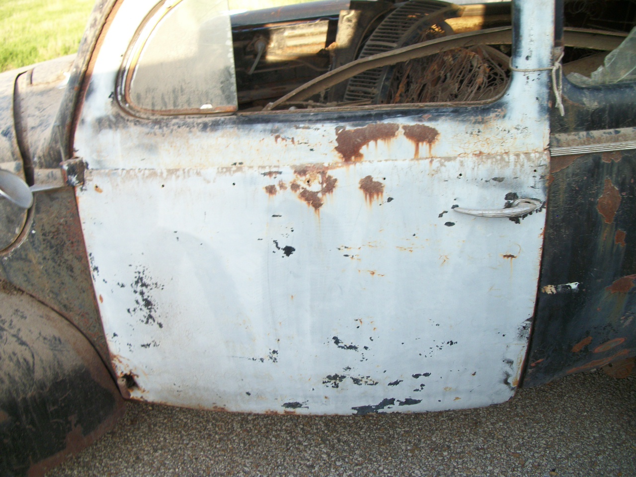 Unknown-2-door-sedan-1940-black-7