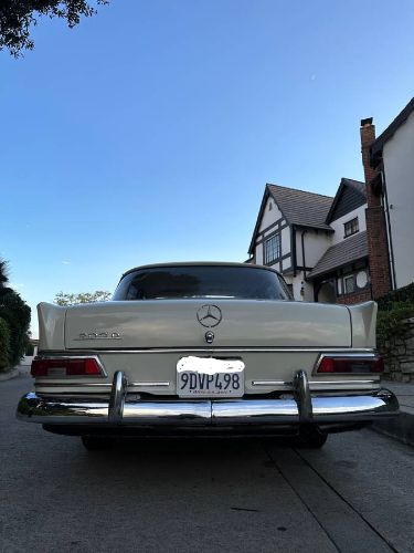 Unknown-200d-1965-White-3