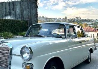 Unknown-200d-1965-White-6