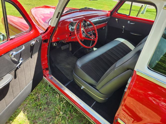 Unknown-210-1953-Red-Black-8