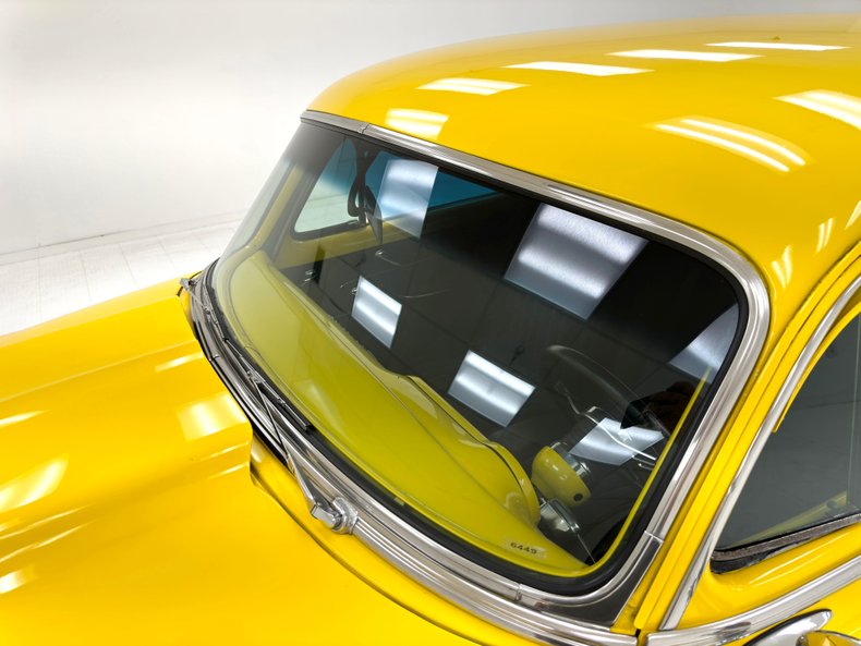 Unknown-210-1953-Yellow-Black-12