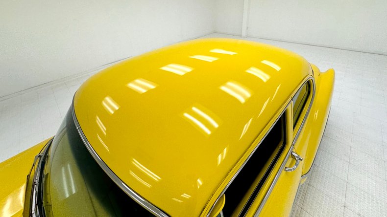 Unknown-210-1953-Yellow-Black-13