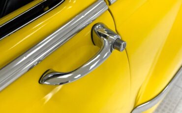 Unknown-210-1953-Yellow-Black-15