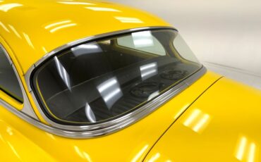 Unknown-210-1953-Yellow-Black-16