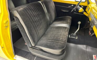 Unknown-210-1953-Yellow-Black-39