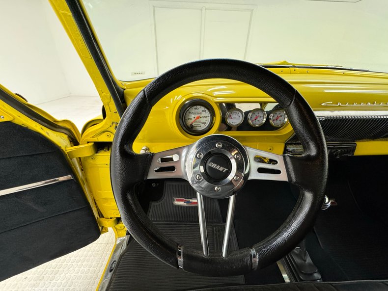 Unknown-210-1953-Yellow-Black-42