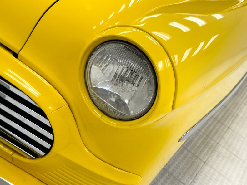 Unknown-210-1953-Yellow-Black-45