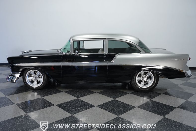 Unknown-210-1956-Black-Gray