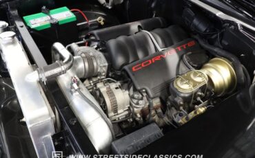 Unknown-210-1957-Black-Black-ampamp-Red-28