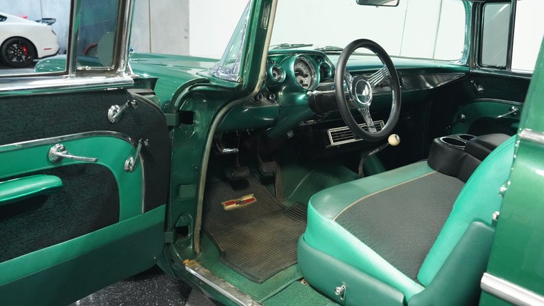 Unknown-210-1957-Emerald-Green-Metall-Emerald-Green-2