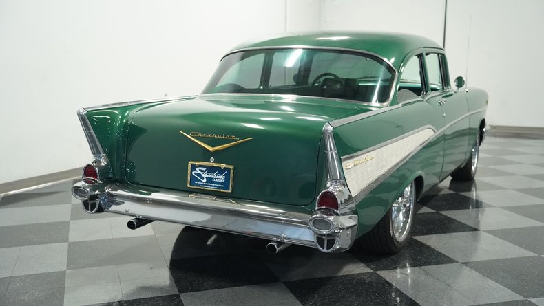 Unknown-210-1957-Emerald-Green-Metall-Emerald-Green-26