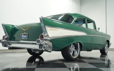 Unknown-210-1957-Emerald-Green-Metall-Emerald-Green-3