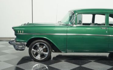 Unknown-210-1957-Emerald-Green-Metall-Emerald-Green-37