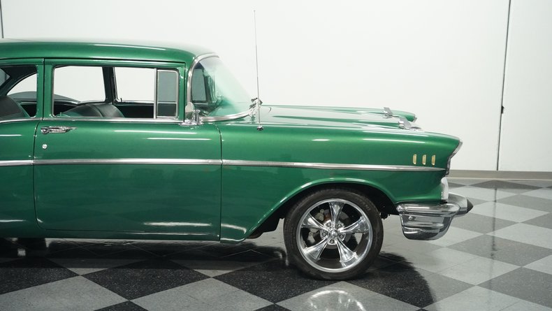 Unknown-210-1957-Emerald-Green-Metall-Emerald-Green-39