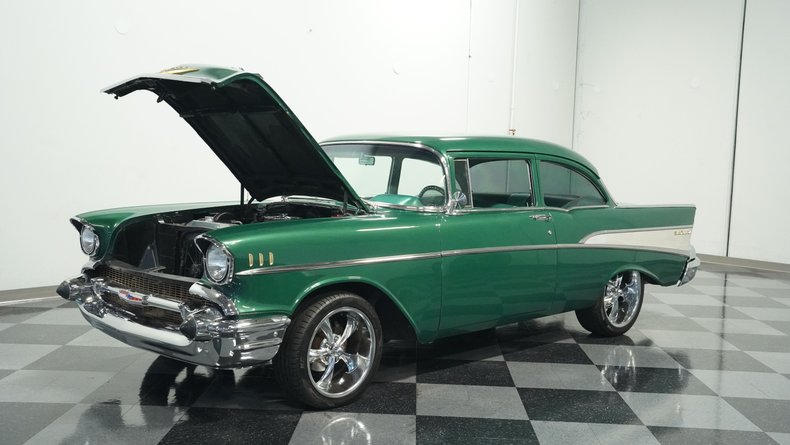 Unknown-210-1957-Emerald-Green-Metall-Emerald-Green-40