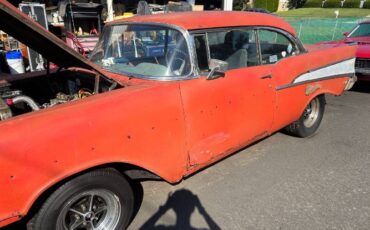 Unknown-210-1957-Red